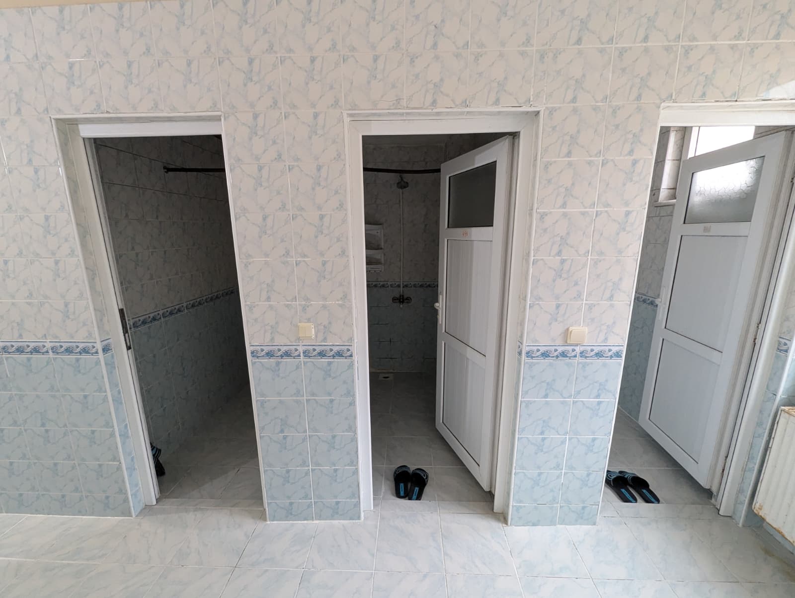 BANYOLAR, ÇAMAŞIR MAKİNESİ VE KURUTMA MAKİNESİ